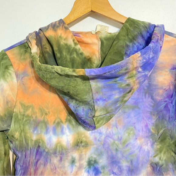 NYC  Multi-Color Tie Dyed Hoodie Zip Front size Medium - Picture 8 of 11